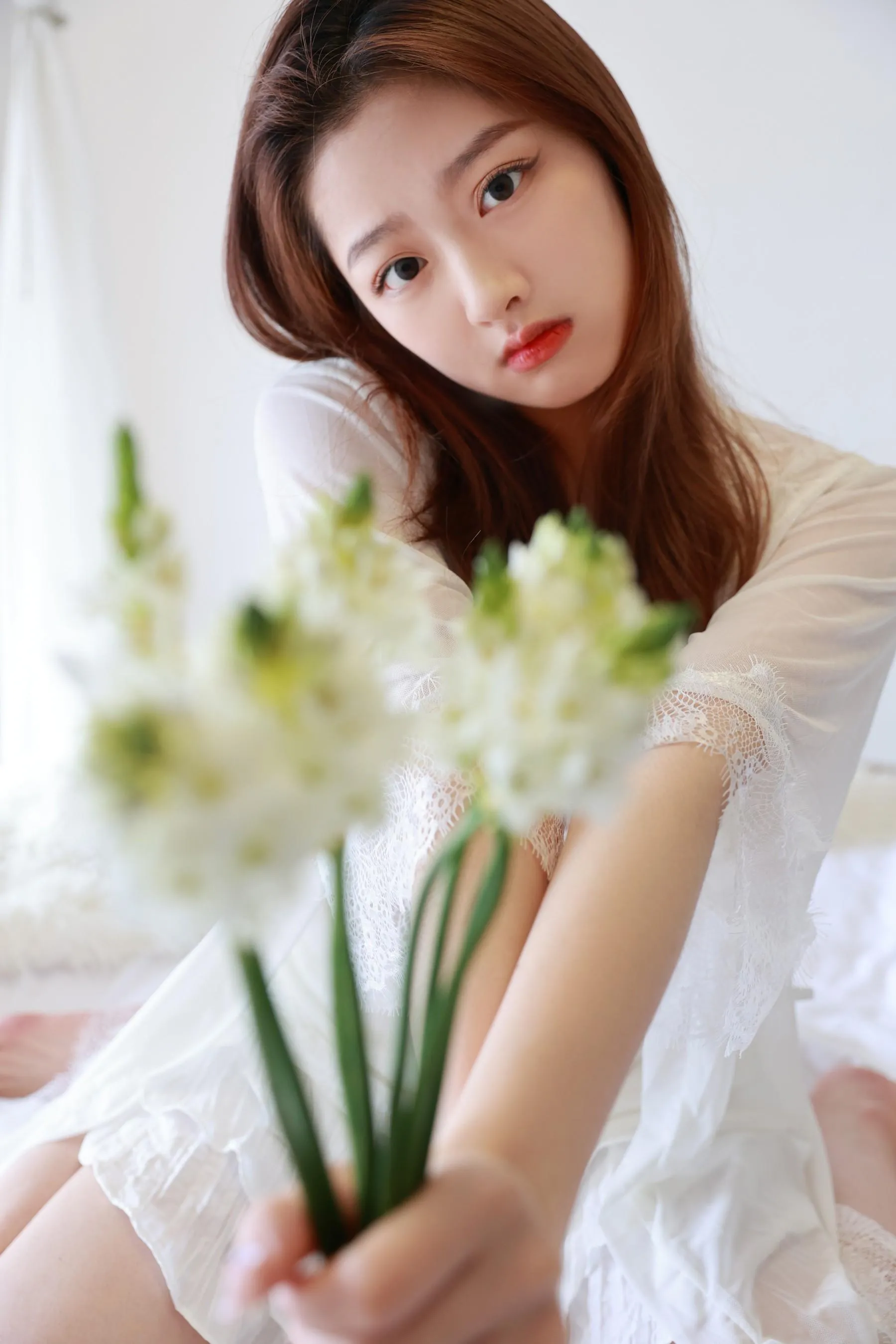 [艺图语] 2022.07.01 瞬间的温柔 持枪萝莉 [27P]插图9